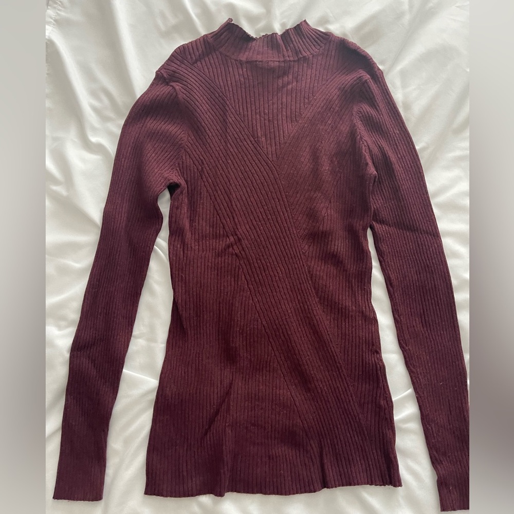 H&M Burgundy Mock Neck Sweater Size M